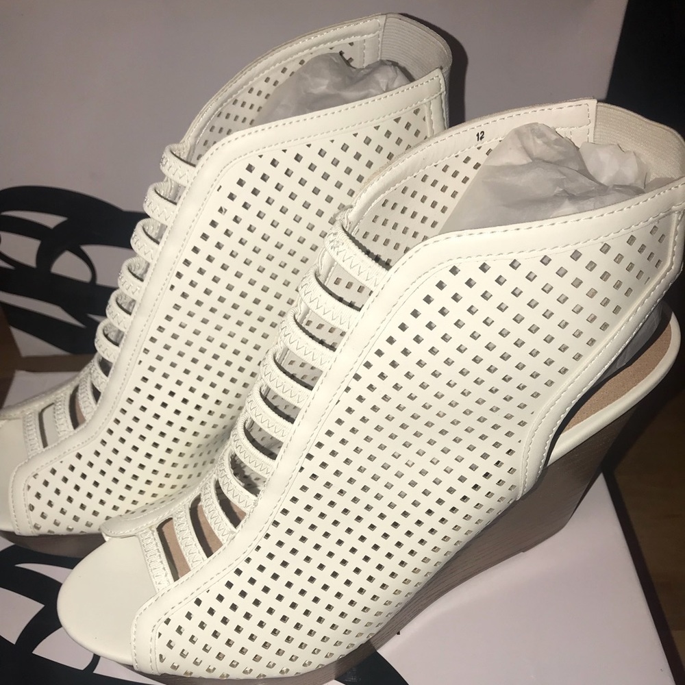 Nine West White Wedges (Women’s 12)